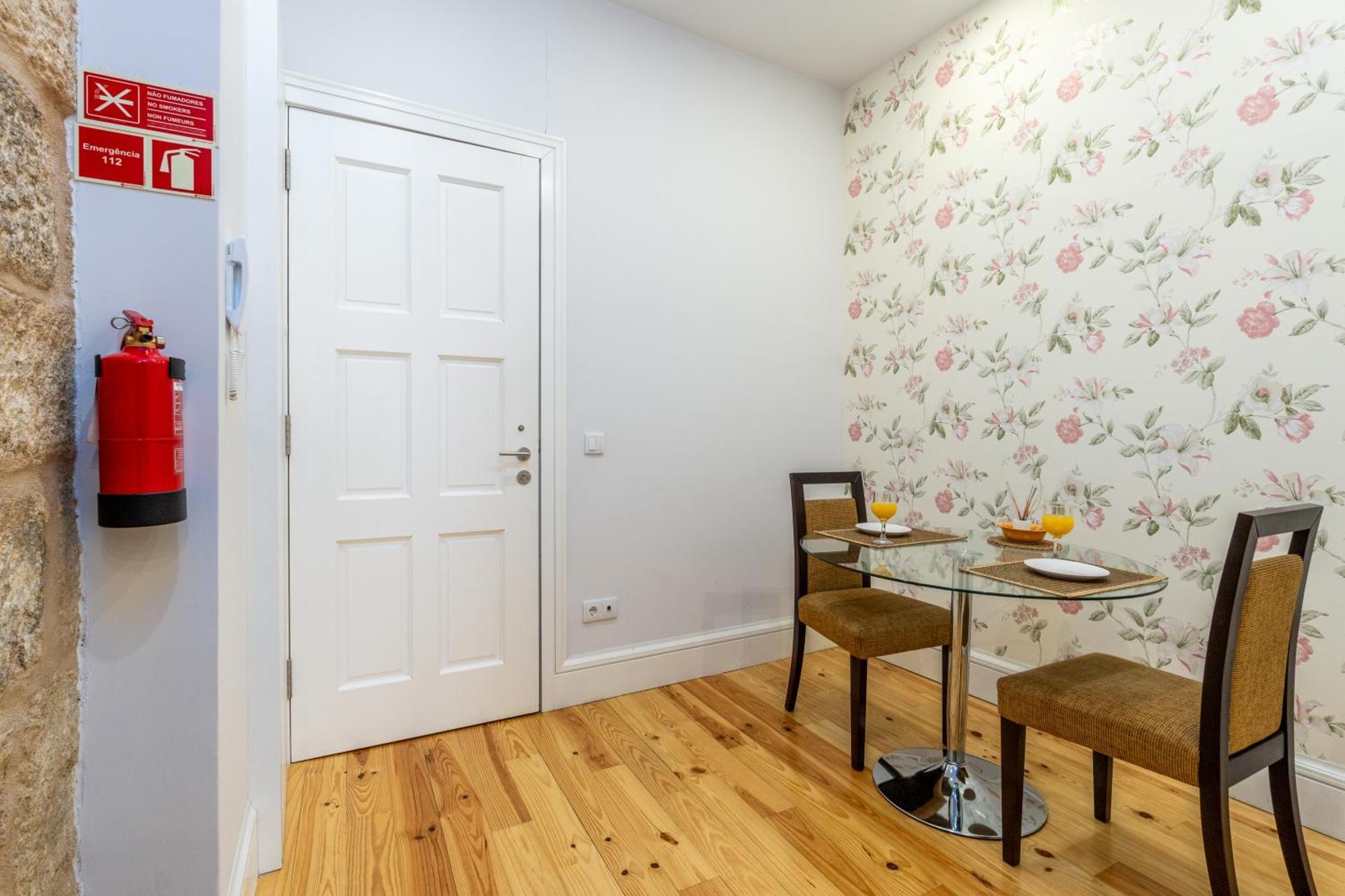 A Window To Porto - Premium Apartment By The River Εξωτερικό φωτογραφία